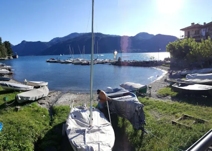 アパート Rosi リエルナ